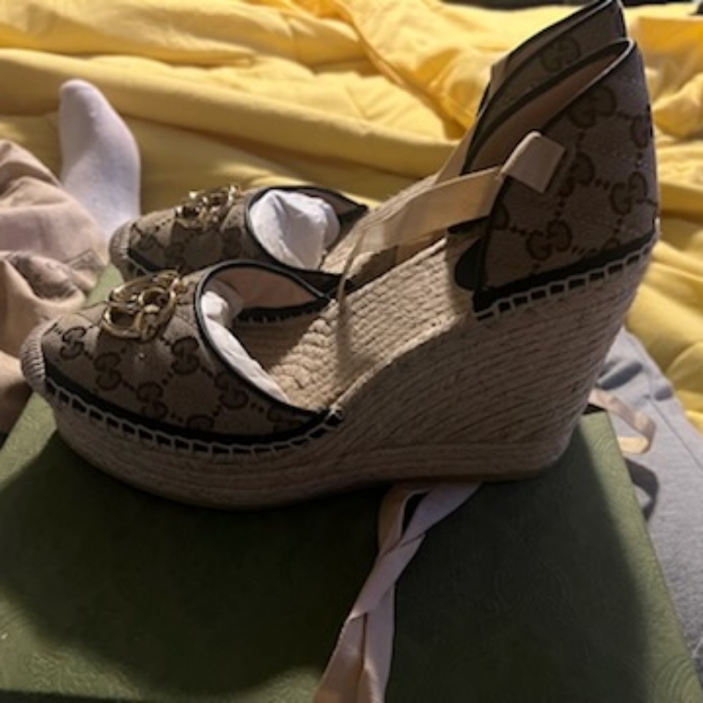 Gucci wedges